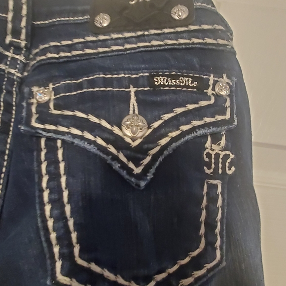 Miss Me Jeans - Picture 3 of 3